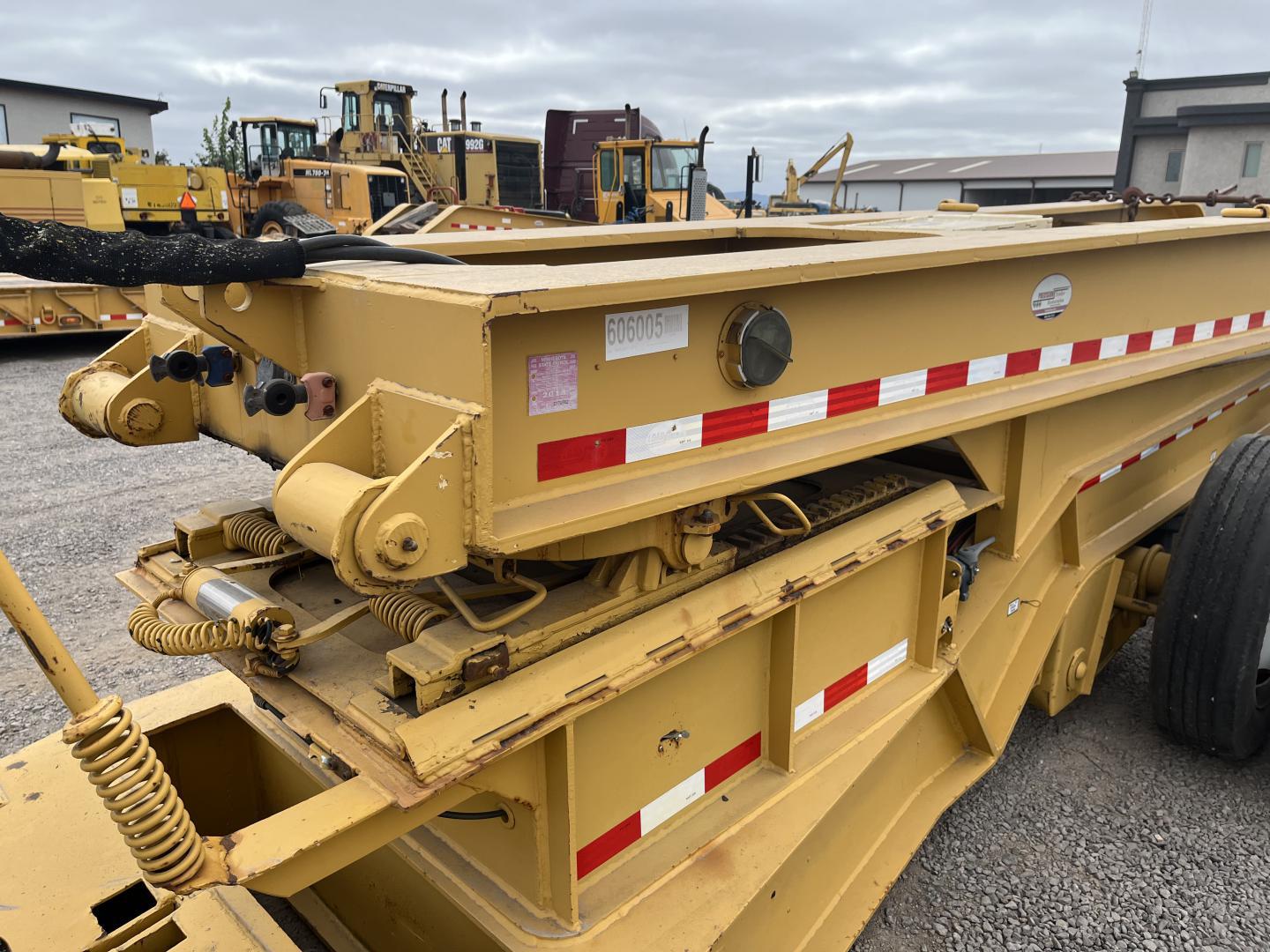 JEEP PARA LOWBOY LOADKING